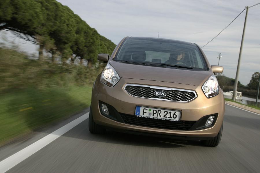  Kia Venga 2010 года  (фото 80 из 199)